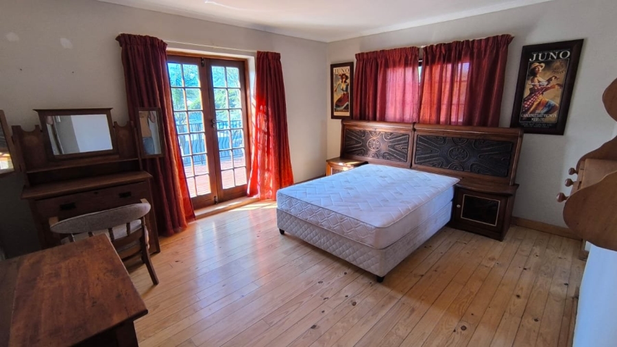 To Let 5 Bedroom Property for Rent in George East Western Cape